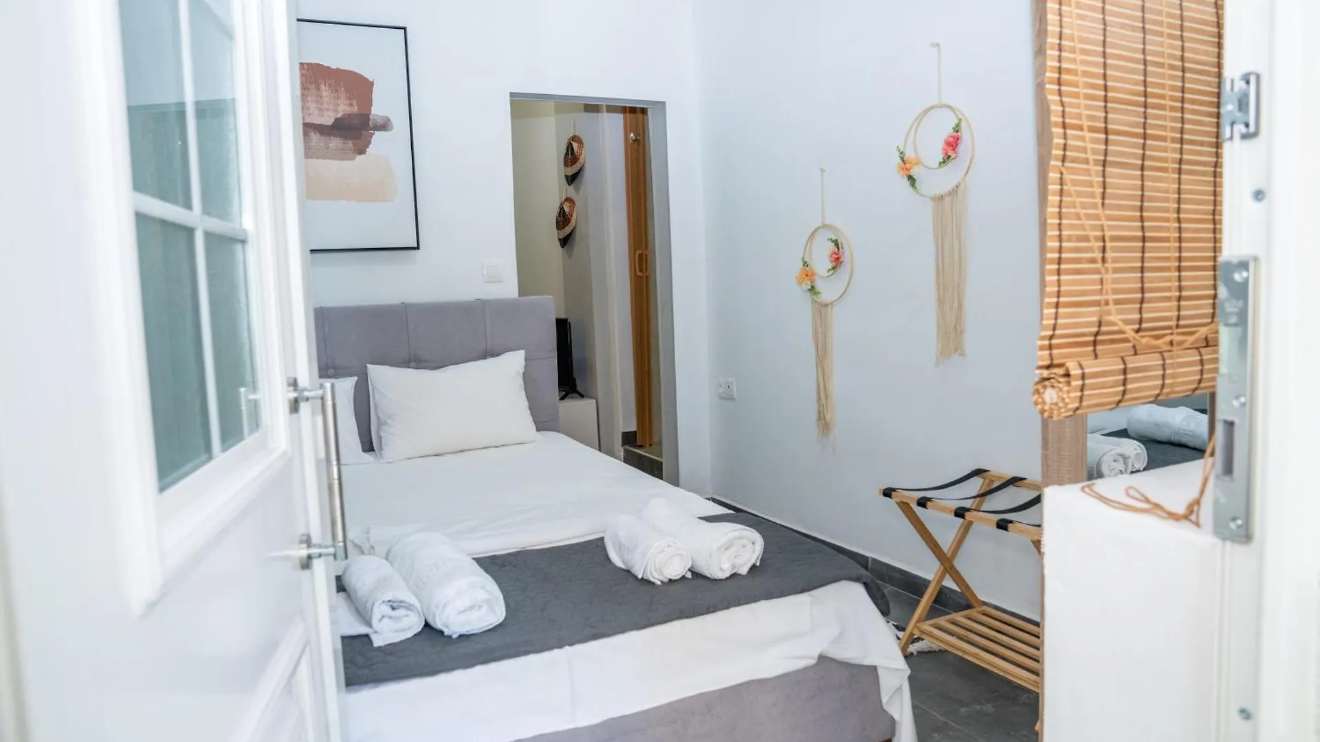 2K Cozy Beach House Neo Epivates 0*,